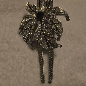 DoubleAccent Hair Jewelry Large Single Flower Crystal HairClip with Hand Painted